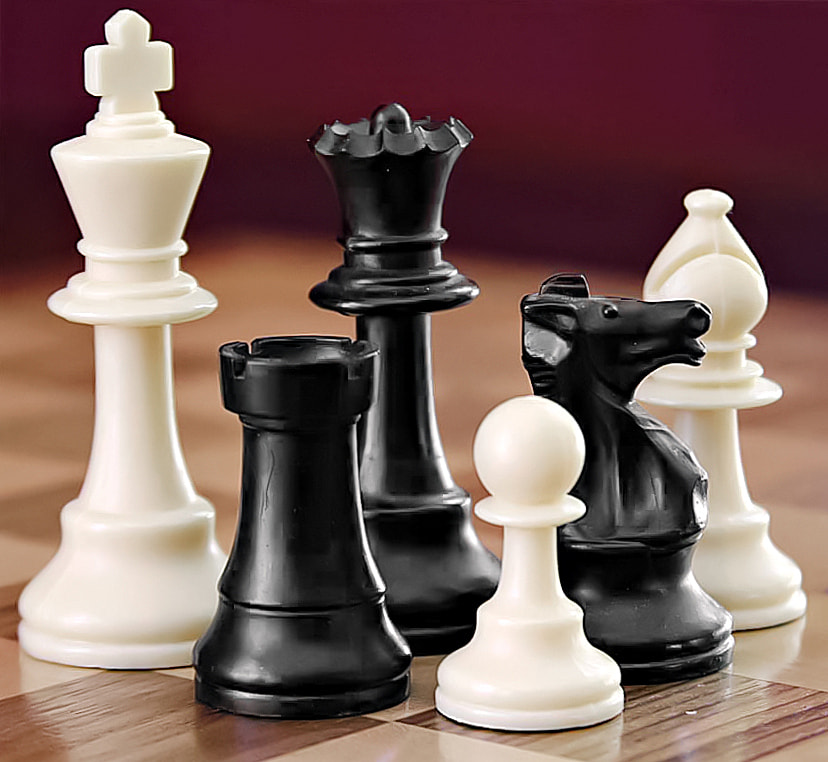 What Is the Queen Chess Piece? How to Move Queens - 2023 - MasterClass